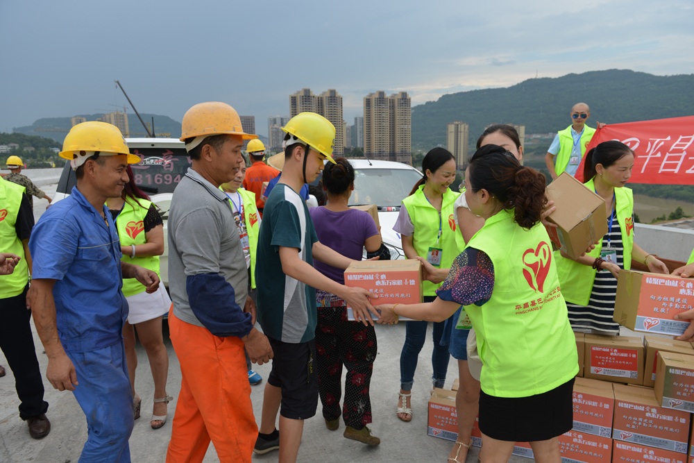 ������¡���̲�Ӵ��Ű���ο�ʻ