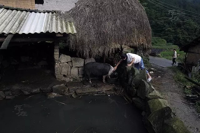 �м���19��������Ӥ ���ϴ�ѧ����˫��