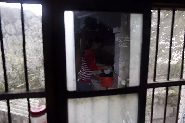 �м���19��������Ӥ ���ϴ�ѧ����˫��