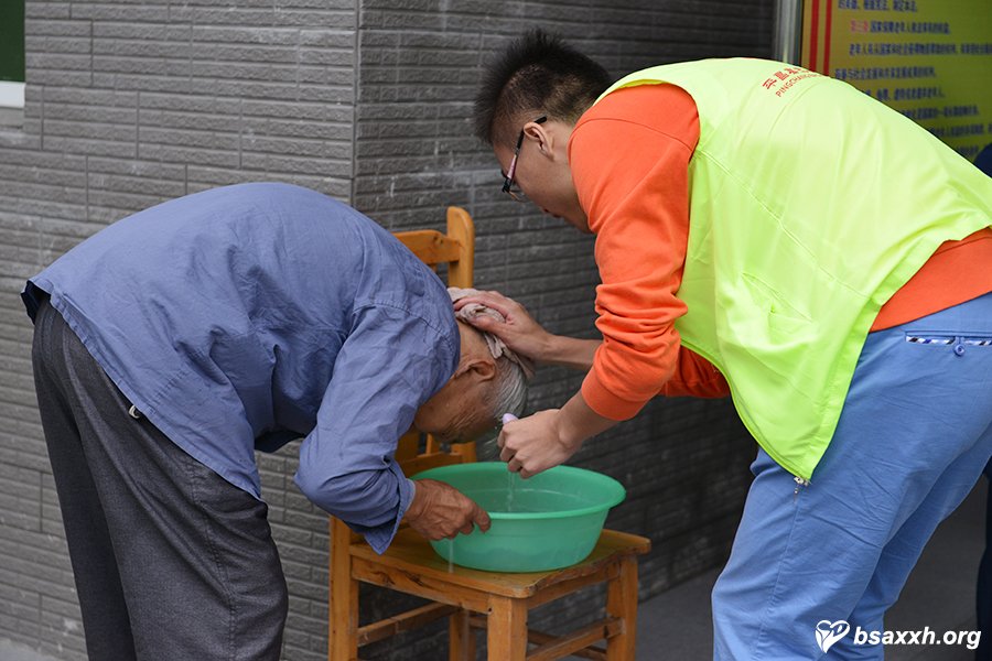 ������¡��Ϸ羴��Ժο�ʻ