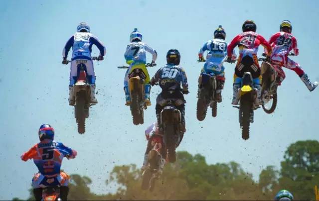 ����Ħ�г�����־Ը������