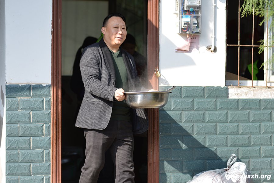 �ð��ɳ�-��ͭ��Сѧ������ѧ�