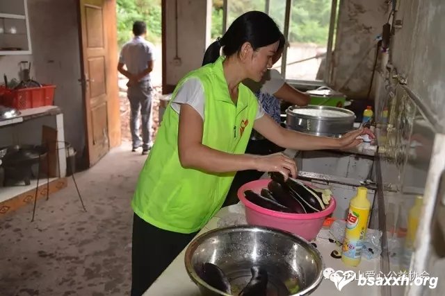 【活动纪事】涵水镇敬老院志愿服务活动