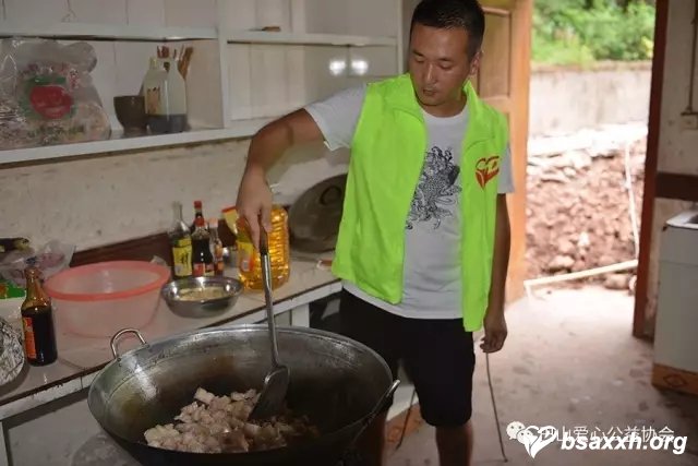 【活动纪事】涵水镇敬老院志愿服务活动