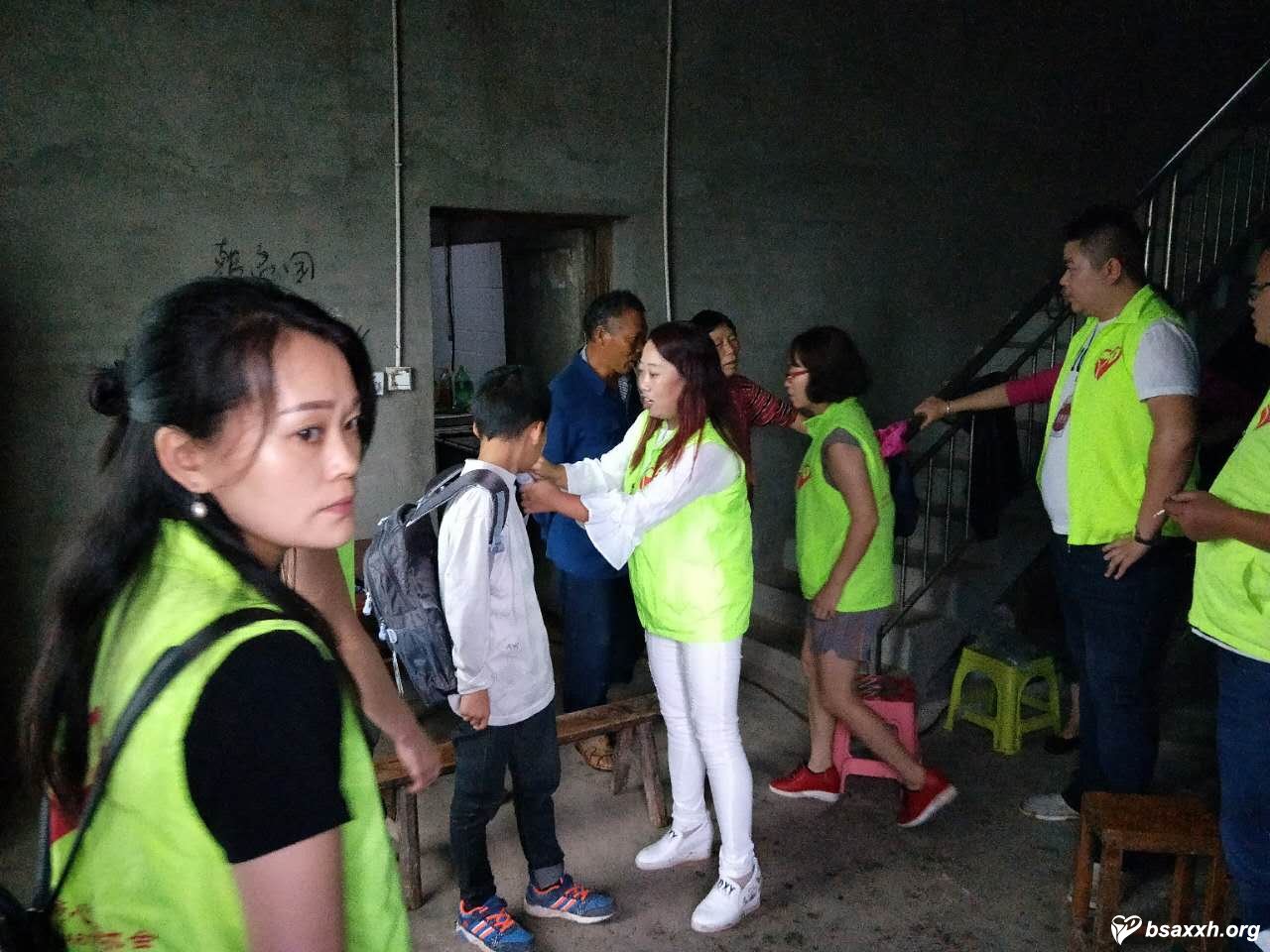 六门乡九树村“精准扶贫”