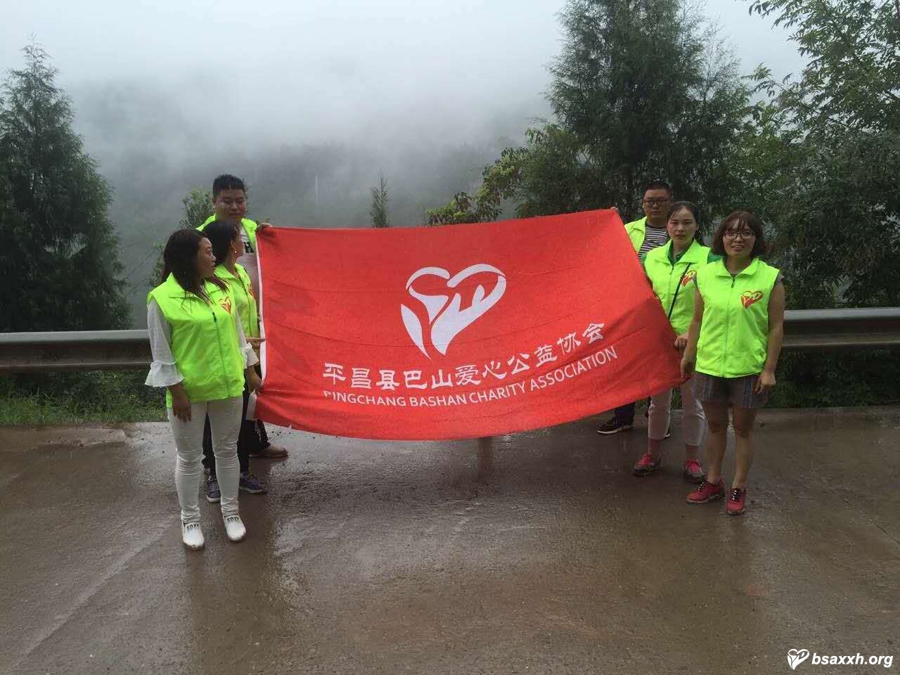 六门乡九树村“精准扶贫”